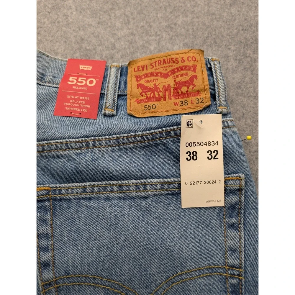 Levi's 550s Men's Jeans 38-32 Relaxed Tapered Legs NWT
